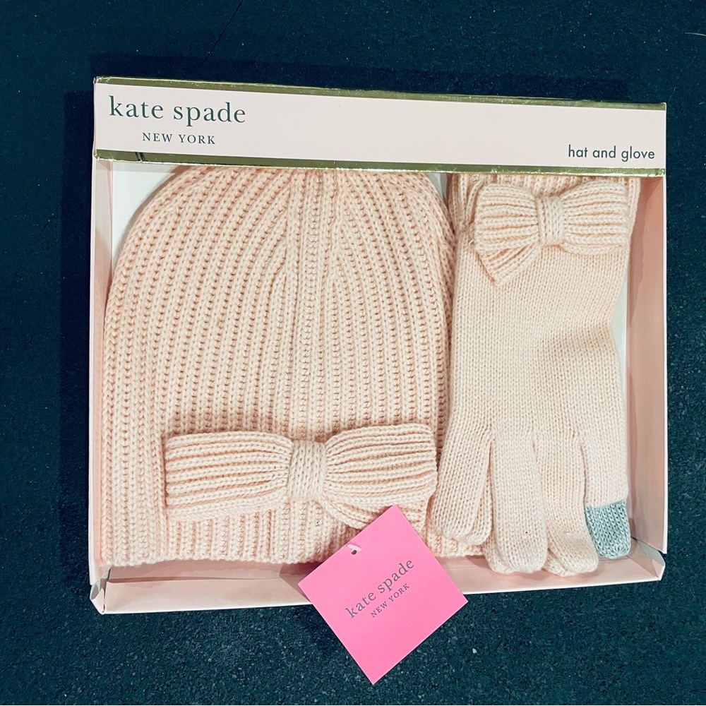 New Kate Spade Half Bow Beanie and Glove Set